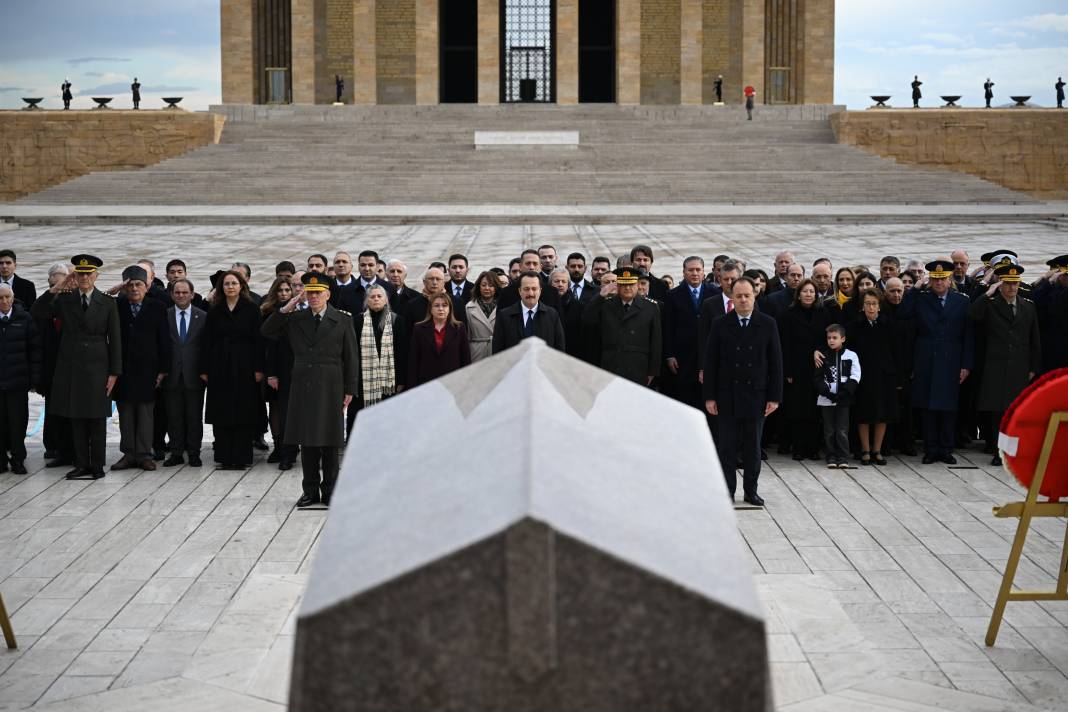 İkinci Cumhurbaşkanı İsmet İnönü 51. ölüm yılında Anıtkabir’de mezarı başında anıldı 4